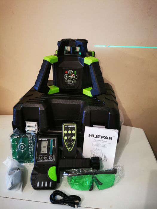 Ротационен лазерен нивелир Huepar