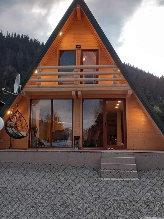 Vindem casute de lemn - cabane de vacanta