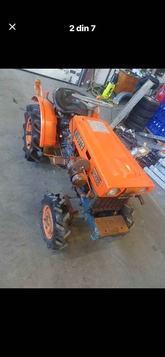 Vând tractoraș kubota 4x4 b5000, cu tot cu freză