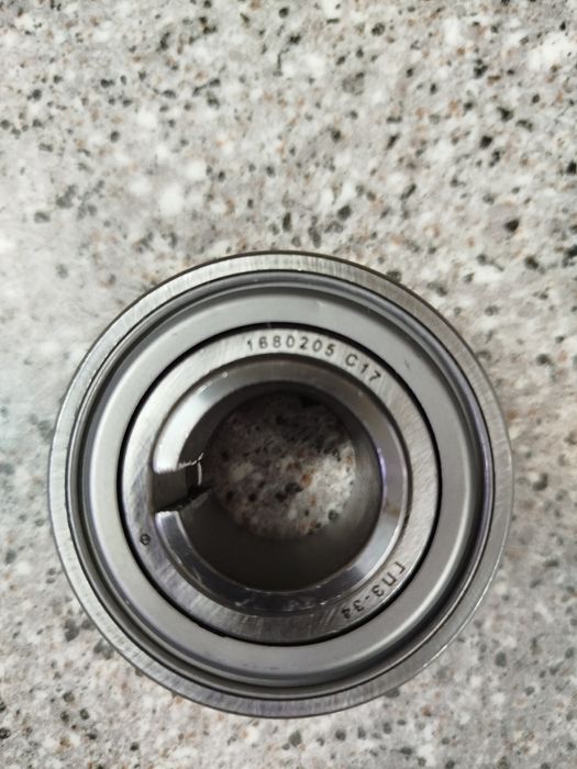 Подшипник на сельхоз технику.