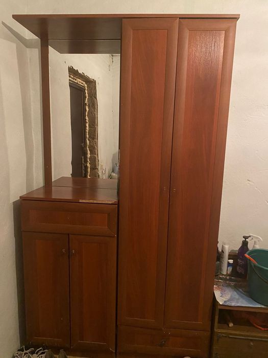 Продается шифанер тумбочки прихожка