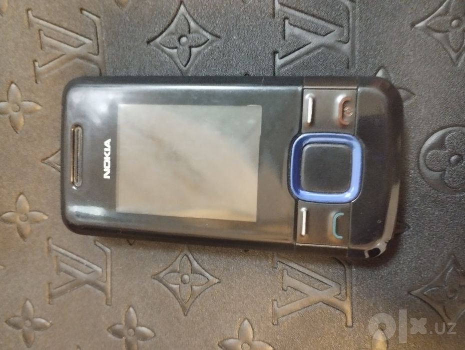 Assalom alekum Telefon Sotiladi Original Nokia 7100 Supernova