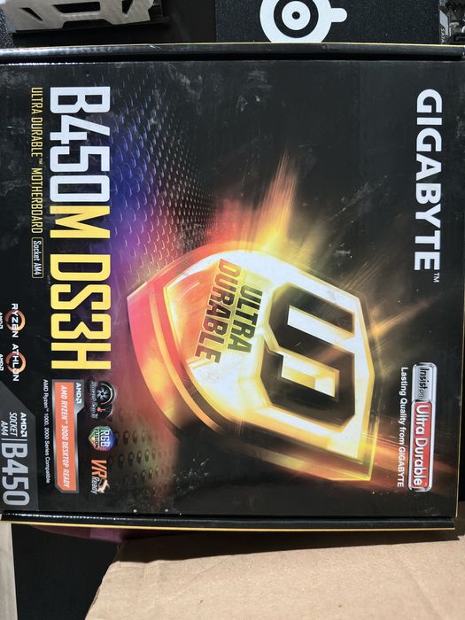 Vand placa de baza B450M DS3H + Ryzen 3 3100 & cooler stock