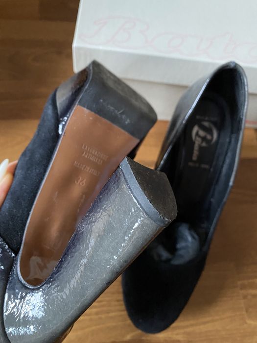 Pantofi Bata marimea 36 piele naturala negri cu gri ca noi