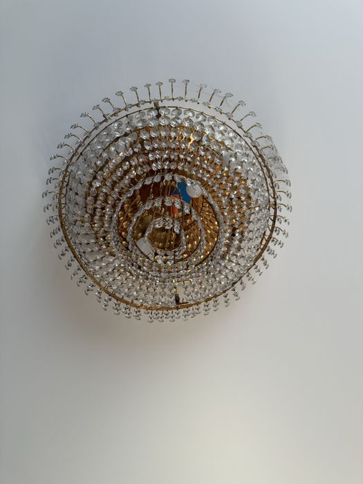 Хрустальная люстра