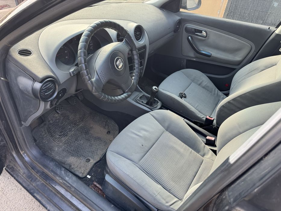 Продавам сеат кордоба на части само