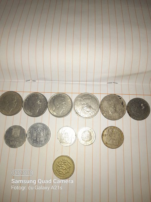 Monede vechi de colecție