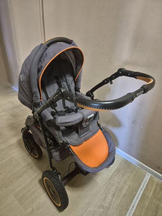 Продам коляску Adamex 3 в 1
