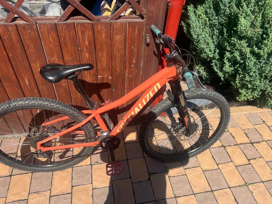 Bicicleta Mountain Bike Specialized Rockhopper – Roti 27.5” – Frâne Hidraulice