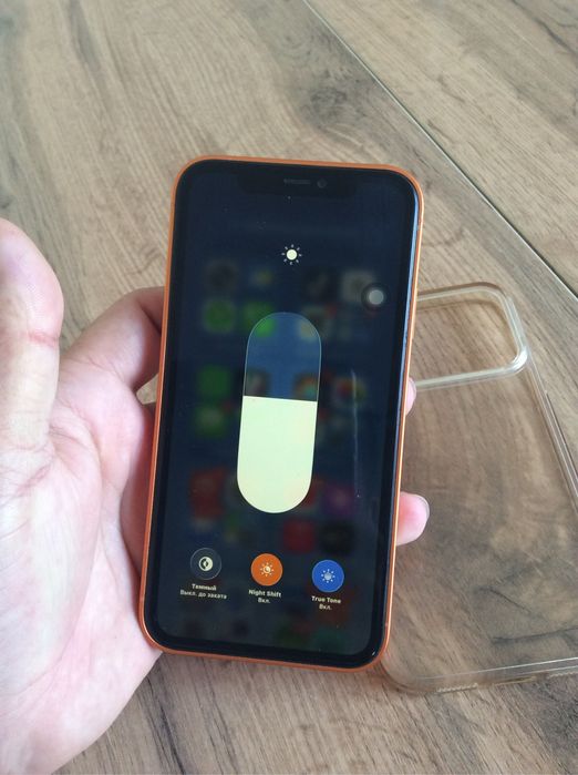 iPhone 11 Внутри — 11. Снаружи — уже 17 Pro