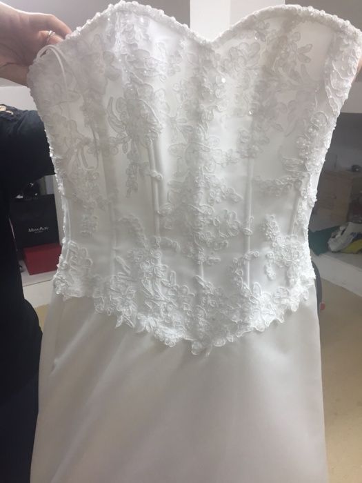 Rochie de mireasa Demetrios 9636