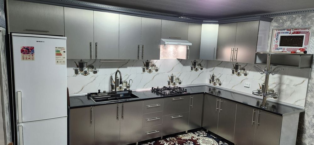 Кухонные ганитуры - на заказ