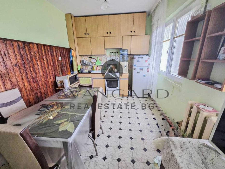 Продава се Тристаен апартамент в Пловдив, Тракия - 72 кв.м за 850 €/кв.м - Снимка #7