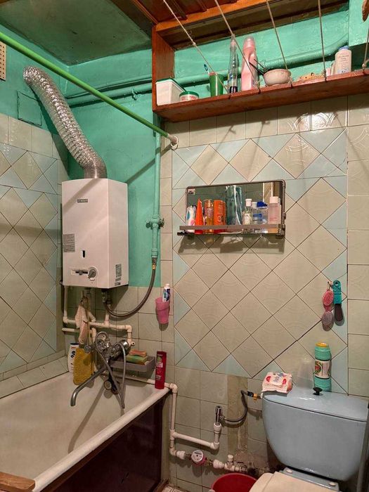 Продается 2/1/2 58 военный городок