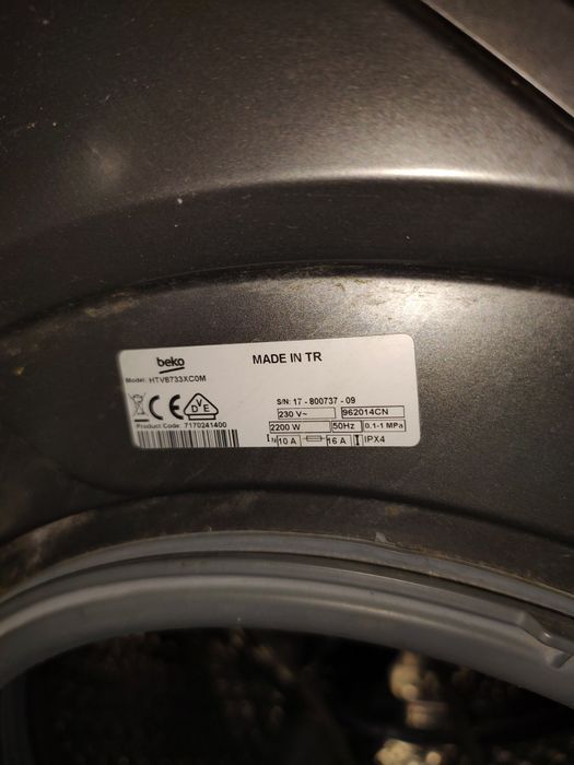 Mașina de spălat Beko cu uscator