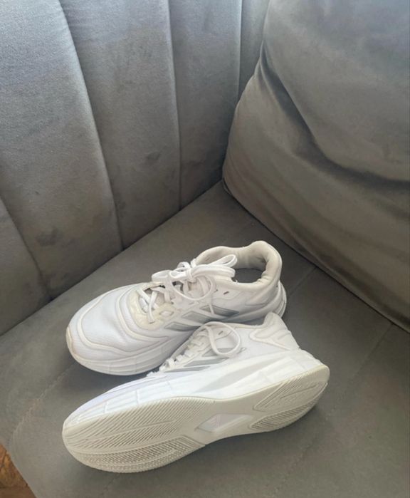 Vand adidass alb dama 35,5