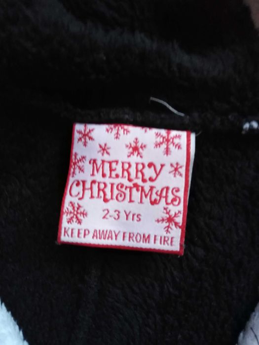 Прекрасно меко и удобно костюмче, подходящо за 2-3 годишна възраст.