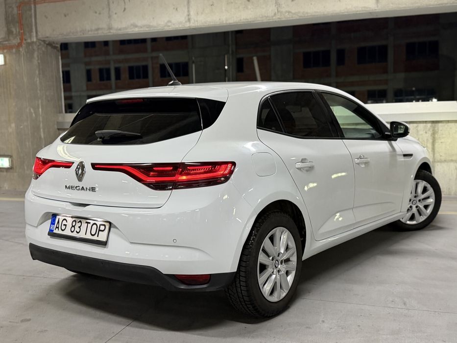 RENAULT Megane 2022 — imagine 4