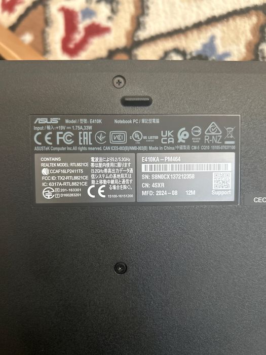 ноутбук.         .