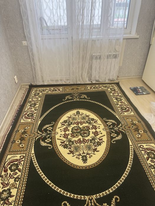 Продам ковры б/у недорого