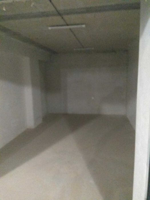 Отдавам гараж под наем