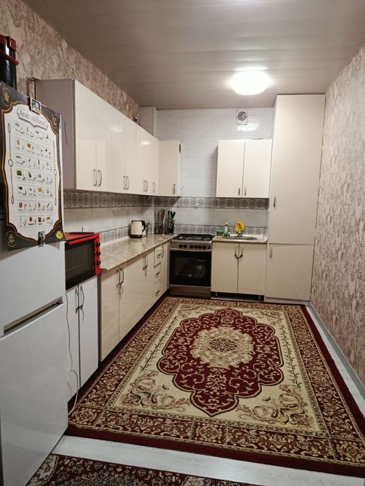 Kvartira sotiladi yengi dom