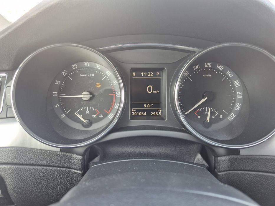 Vand Skoda Superb 2.0 TDI 140 cp DSG