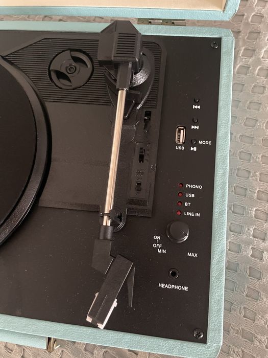 «Верный» проигрыватель виниловых пластинок