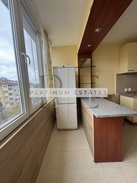 Дава се под наем Тристаен апартамент в София, Медицинска академия - 80 кв.м за 663 € - Снимка #2