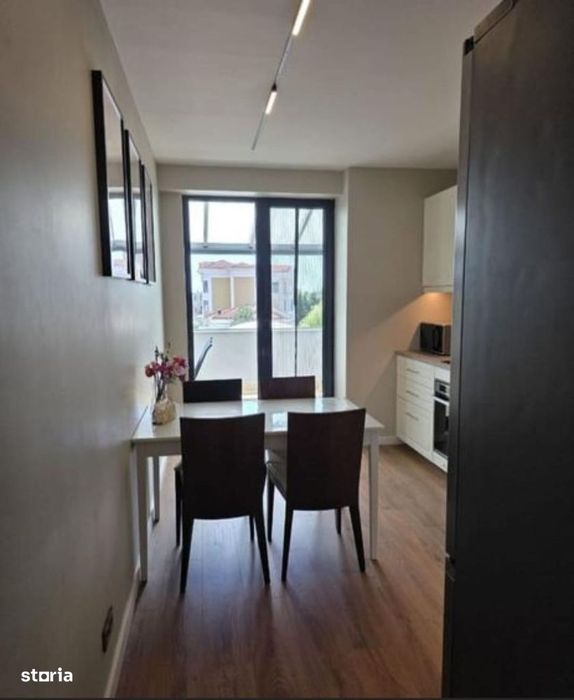 Iancu Nicolae:Apartament 4 camere langa de padure,compound cu piscina!