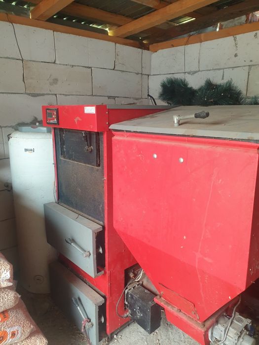 VAND CENTRALA 35 kvati folosita doar un an are tot ce trebuie la ea