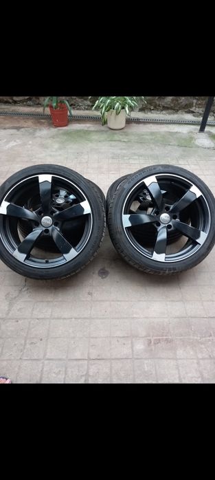 Vând urgent anvelope