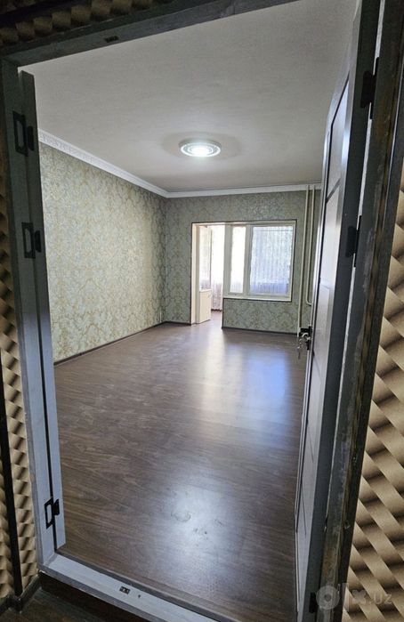 Сдается 2 х  комнатная квартира Юнусабаде 10