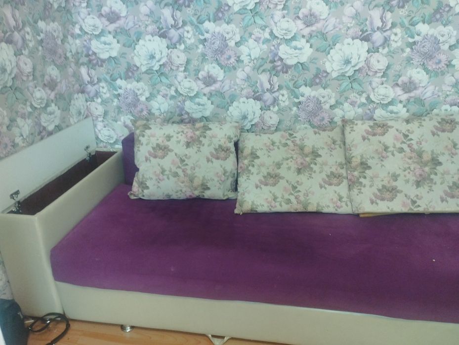 Диван продается срочно