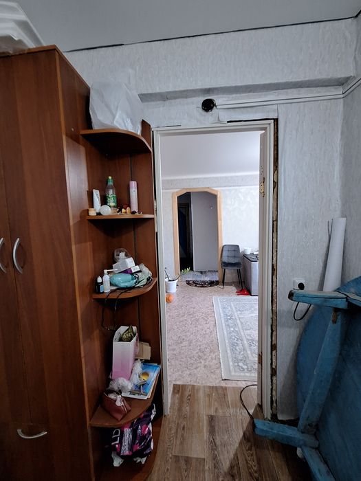 Продам 2 ком квартиру район стеклянного.