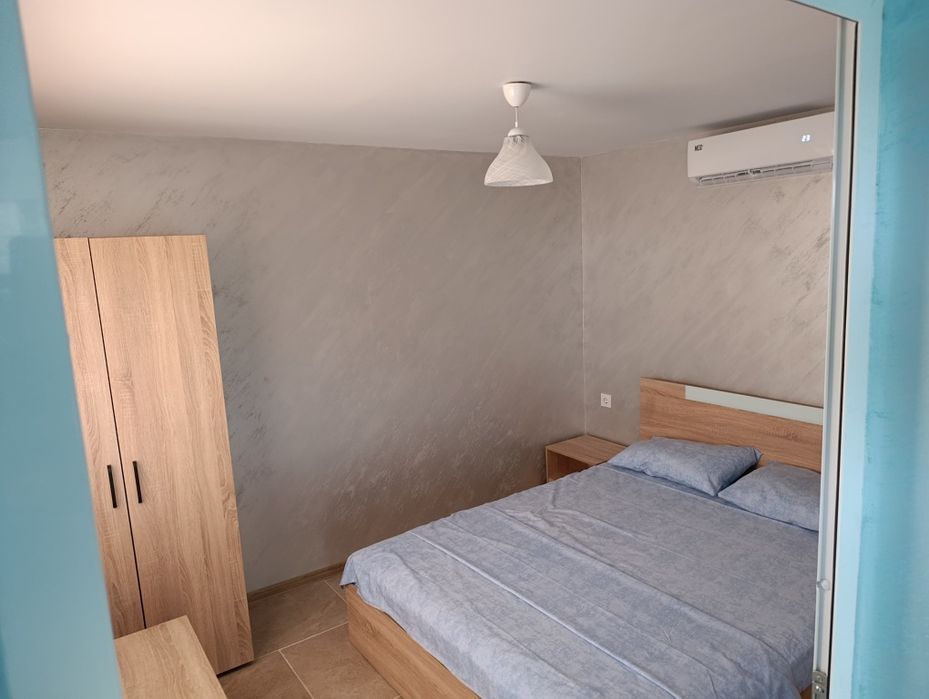 Гърция скала Авдирон на 200м от плажа бунгало със 3 спални 2 бани.