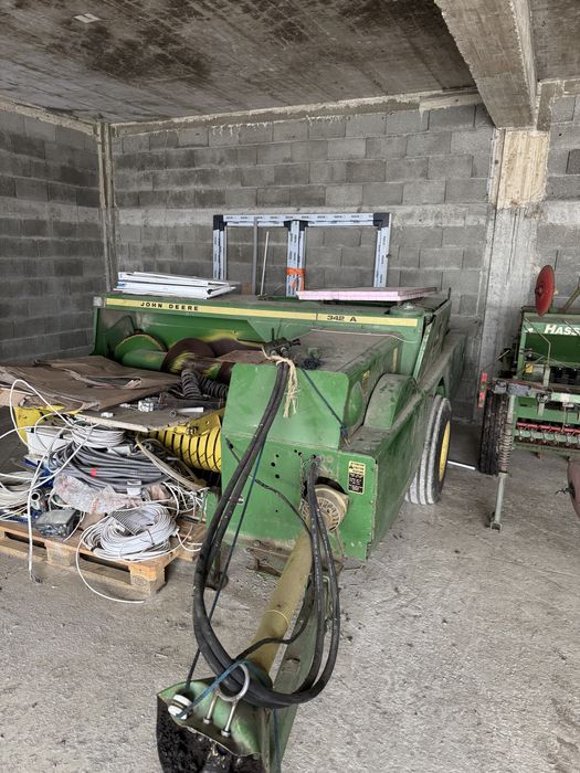 Presă de balotat JOHN DEERE 342 A