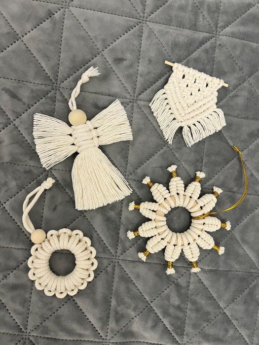 Decorațiuni handmade macrame