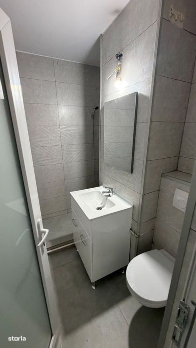 Spatiu Comercial Parter Casa De Cultura Stradal