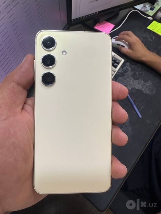 Samsung S24 8/256