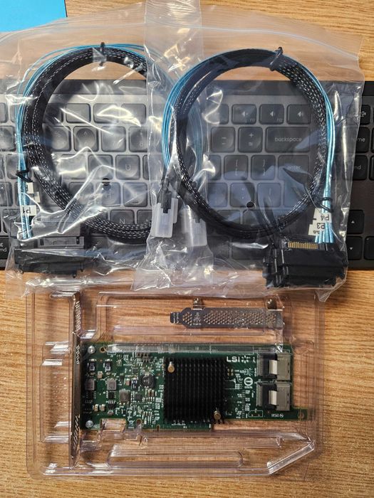 LSI 9207-8i HBA + 2x SFF-8087 to 4 x SFF-8482