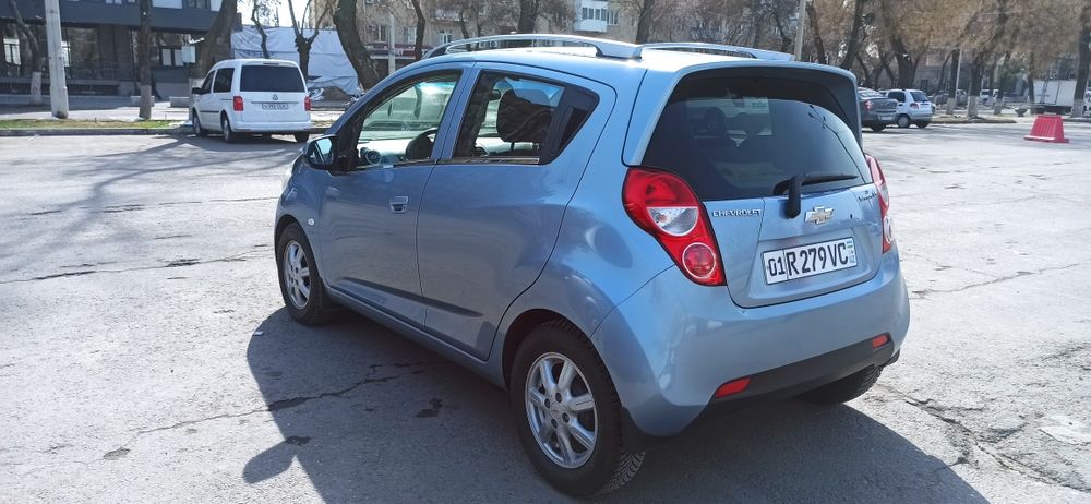 Продам Спарк 1мотор