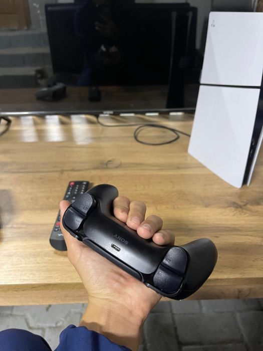 Игровая приставка PlayStation 5 slim