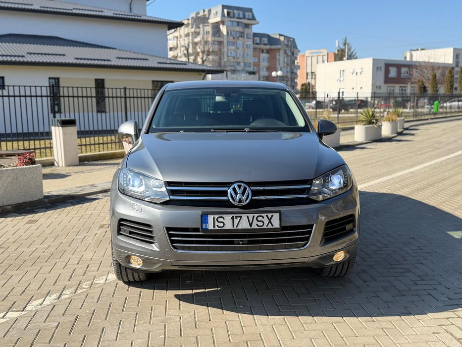 Vw Touareg 2014 - piele/ Led/camere 360 - anvelope noi Michelin