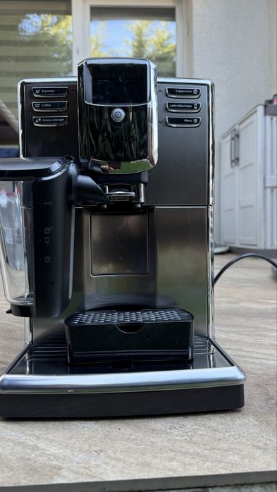 Espresor Philips LatteGo