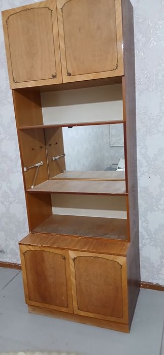Шкаф бесплатно  10 в микрорайоне...