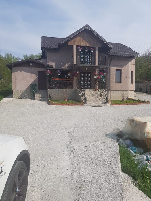 Vând Casa Parter plus mansardă