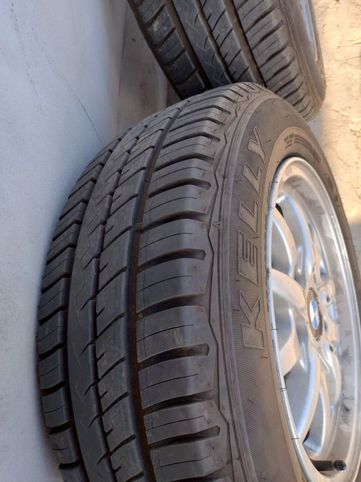 Cauciucuri cu jante pe 15 de E46