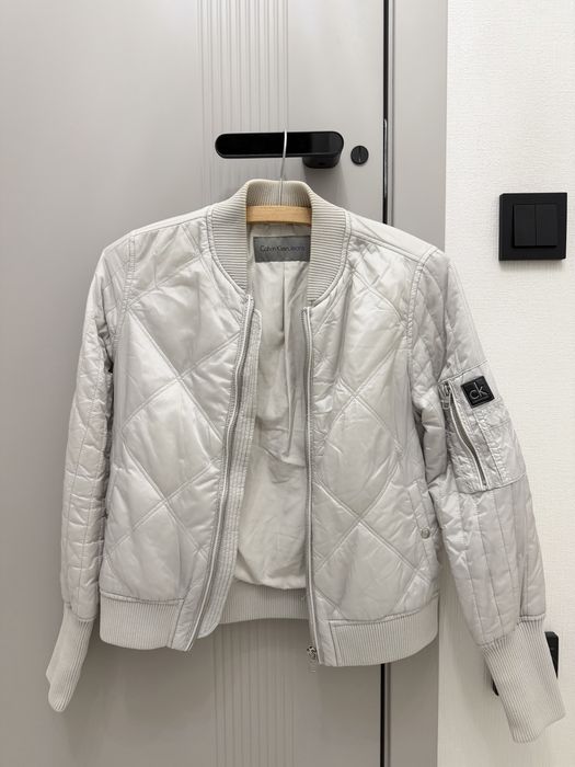 Calvin Klein ветровка оригинал XS