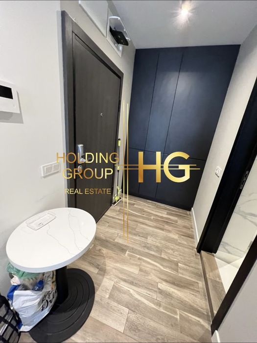 Продава се Едностаен апартамент в Варна, Център - 46 кв.м за 2870 €/кв.м - Снимка #2